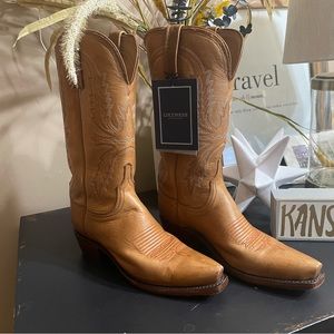 Luchesse Savannah boot, size 7.5